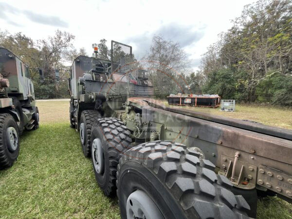 2010 Oshkosh M1070 8x8 AWD Oshkosh Crew cab Tractor REM_1810-HVY - Image 2