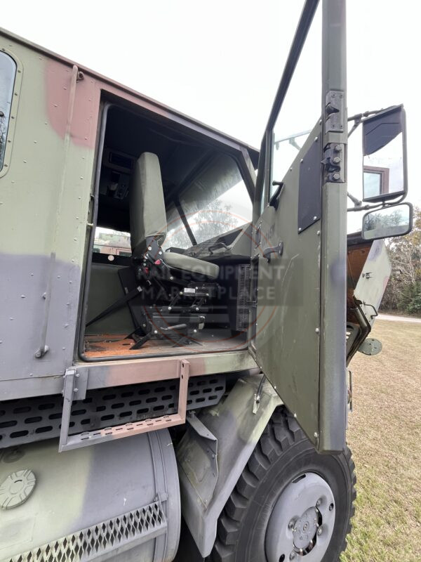 2010 Oshkosh M1070 8x8 AWD Oshkosh Crew cab Tractor REM_1810-HVY - Image 3