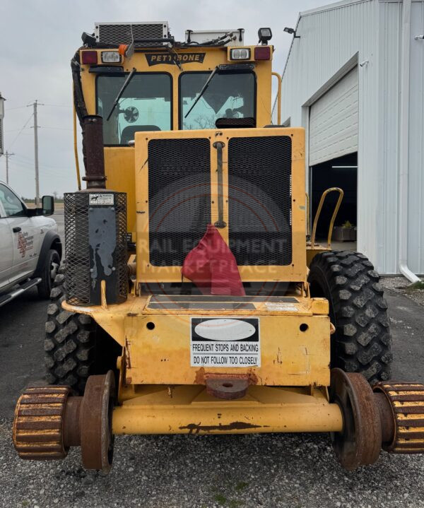 2010 Pettibone 445E Work ready 445E HyRail Speedswing REM_1847-SS - Image 4